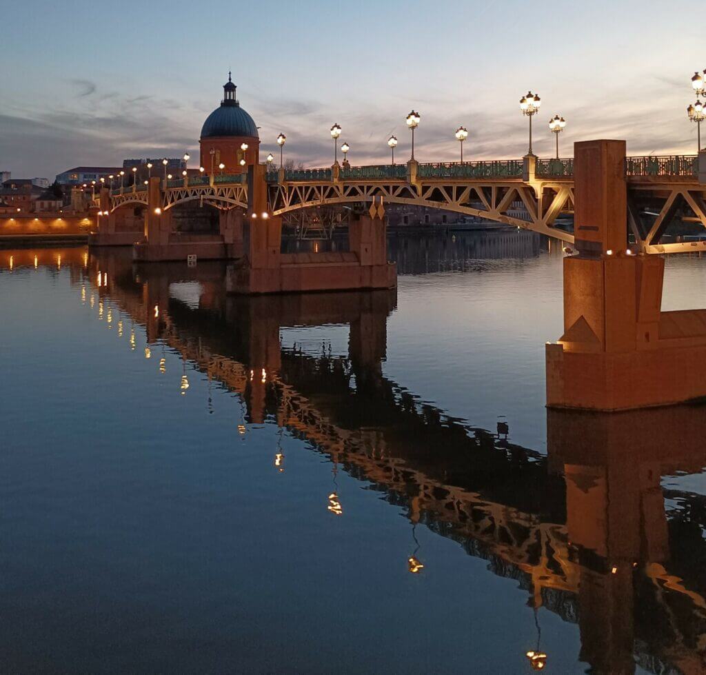 Toulouse Pont St Pierre la nuit